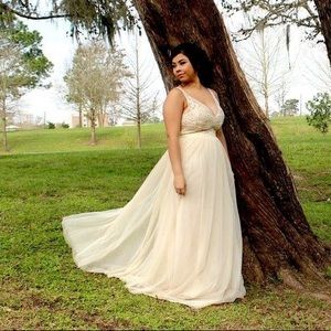 Magical Moments Lace Dress - Beige